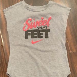 3T Nike top